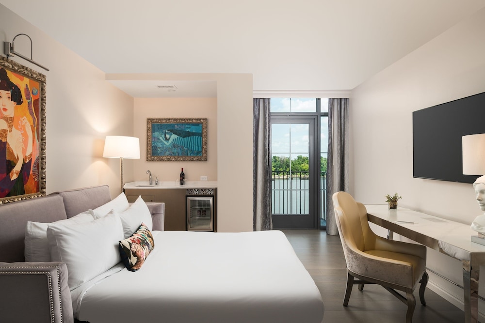 Room, 1 King Bed (Hearing Accessible)