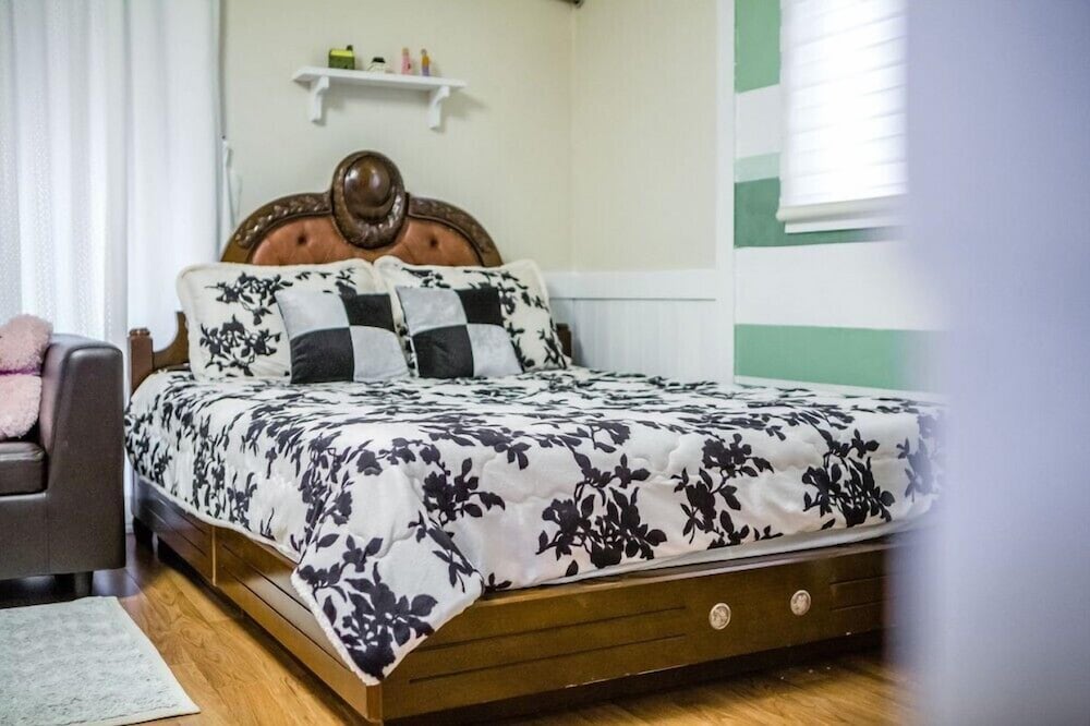 Room (Ellina) - Photo 5