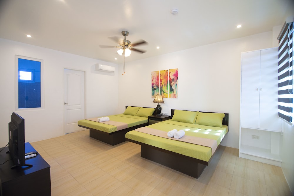 Deluxe Room - Photo 1