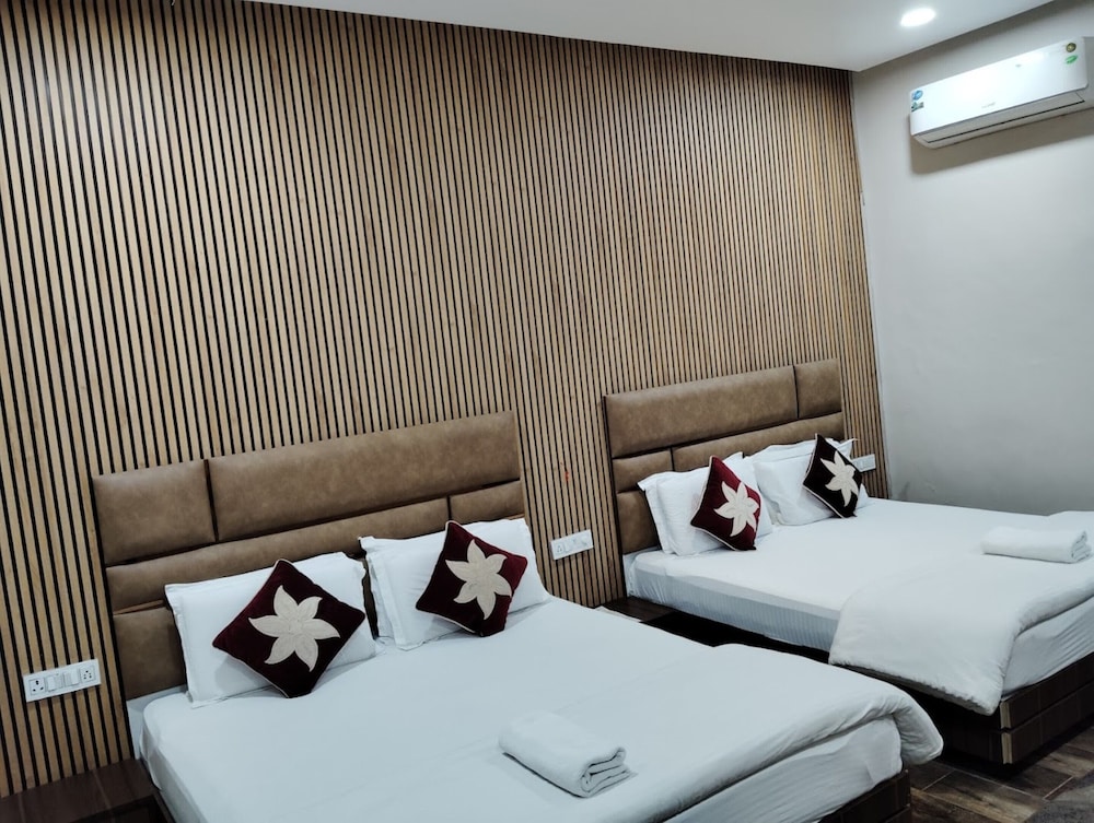 Deluxe Triple Room photo 3