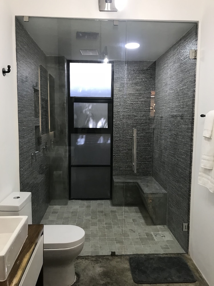 Loft, Multiple Beds, Non Smoking (Loft 202) photo 3