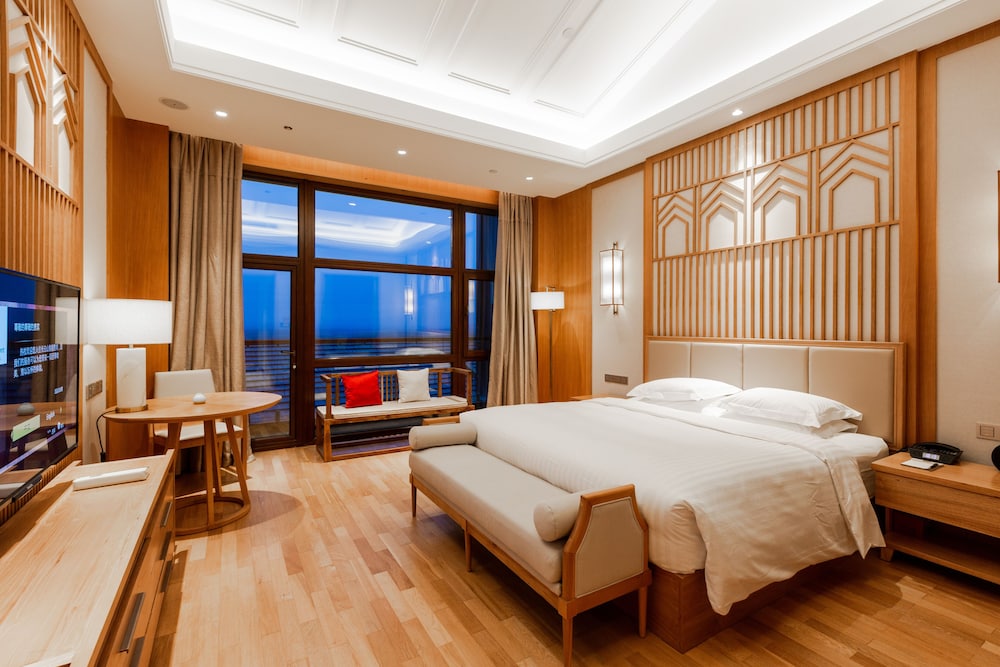Executive Room, 1 King Bed, Mountain View