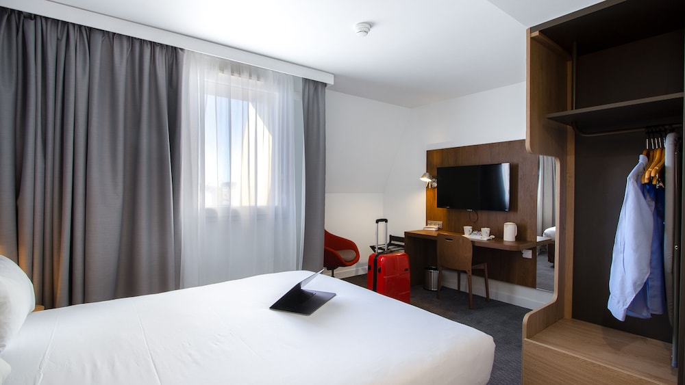 Standard Room, 1 Queen Bed