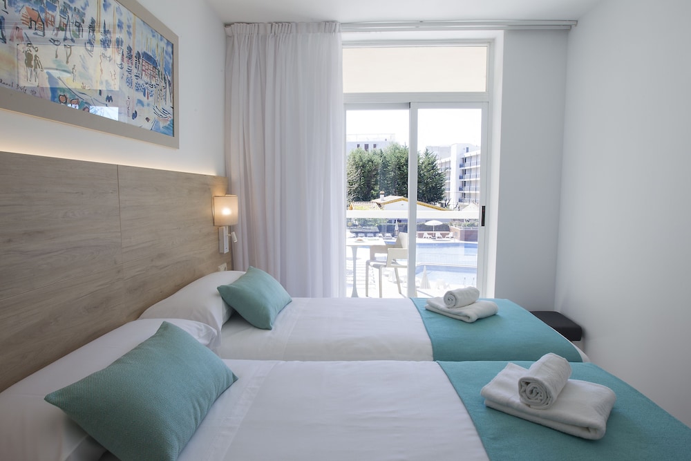 Superior Apartment, 1 Bedroom, Pool View photo 2