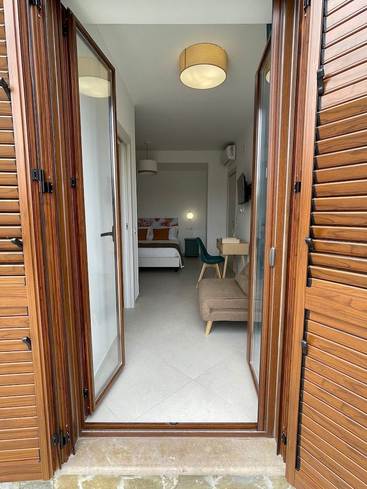 Classic Room, Hill View
