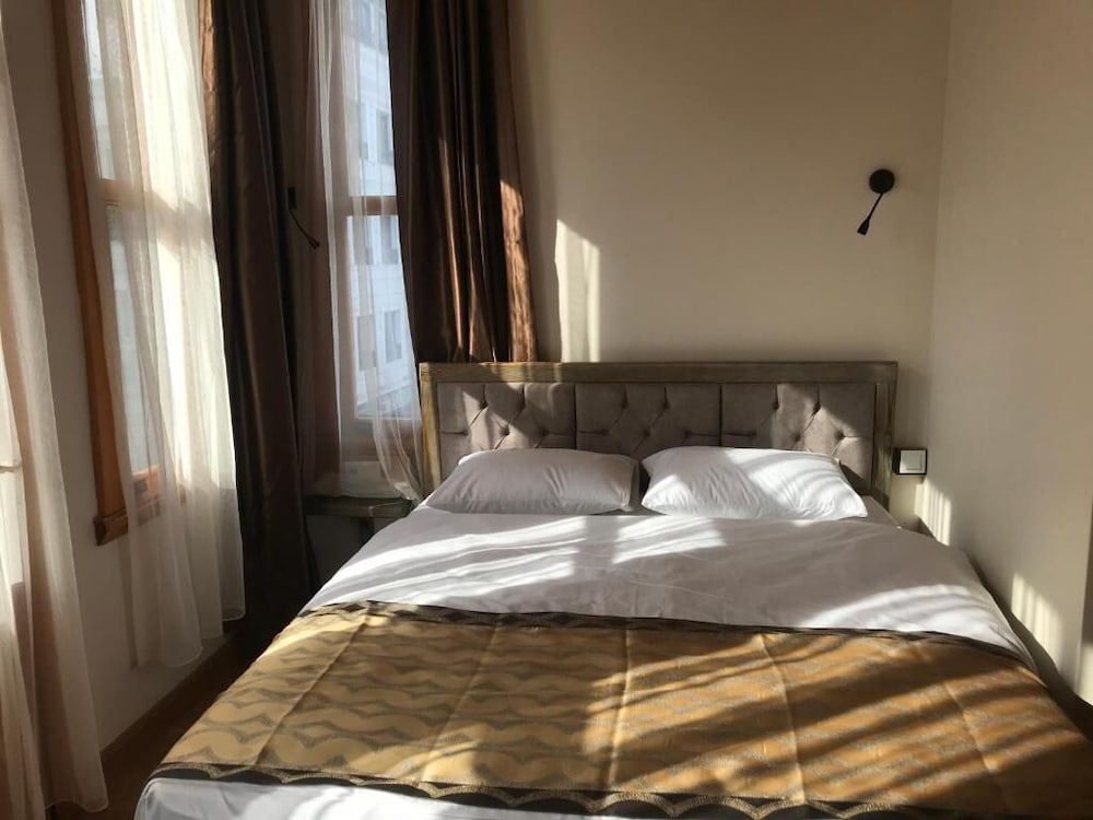 Family Apartment photo 2