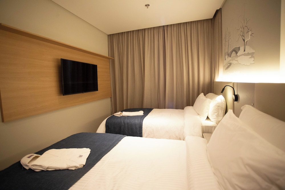 Luxury Suite photo 2