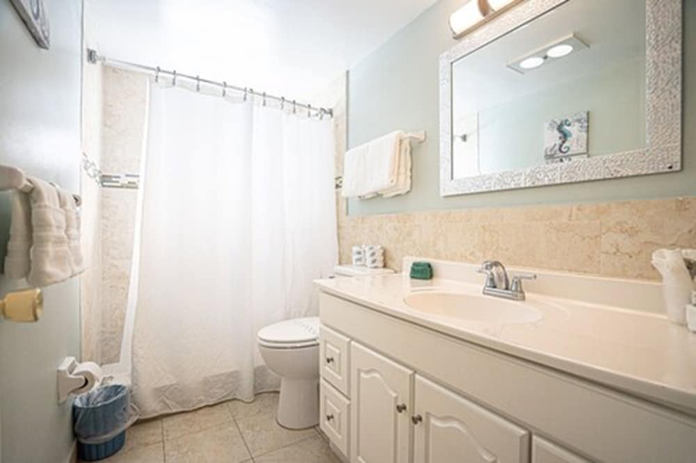 One Bedroom 2 Doubles