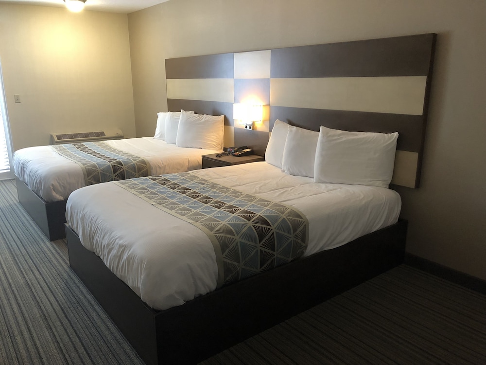 Standard Room, 2 Queen Beds, Non Smoking photo 1