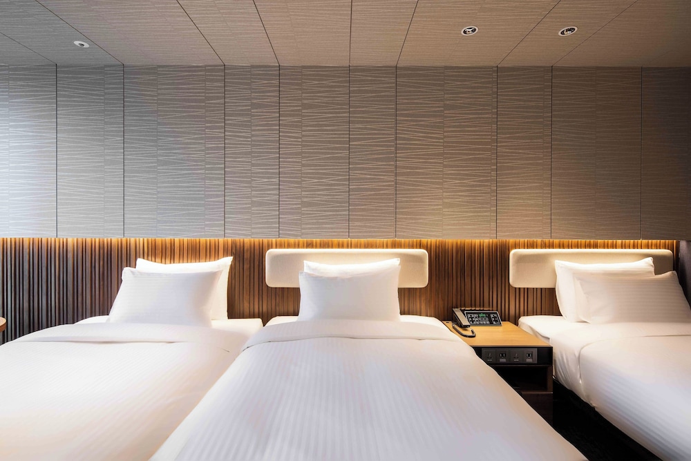 Deluxe Twin Room - 3 Person (Credit Cards Only) - Photo 1
