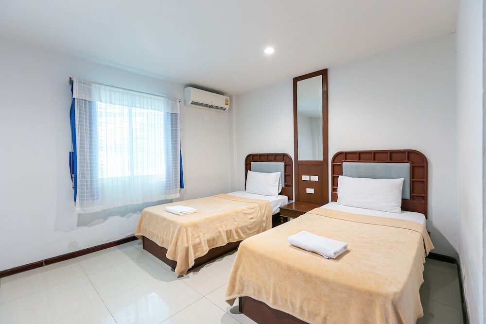 Standard Twin Room photo 1
