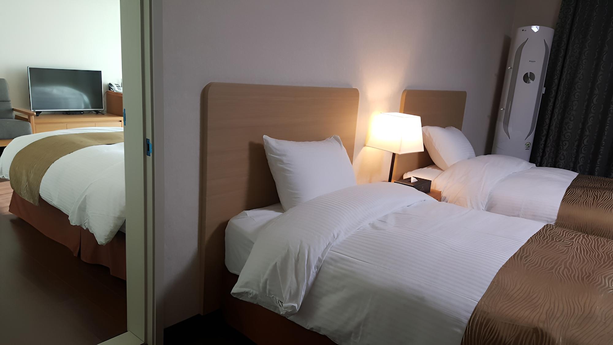 Twin Room, Golf View (29 PY) photo 3