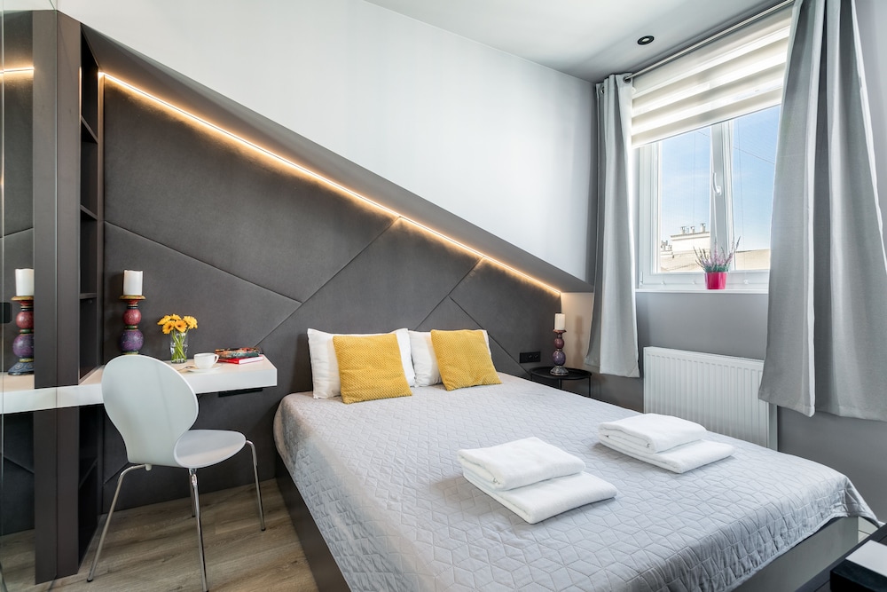 Luxury Studio Suite, 1 Double Bed with Sofa bed (Rakowicka 6 st.)