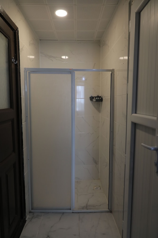Classic Triple Room - Photo 3