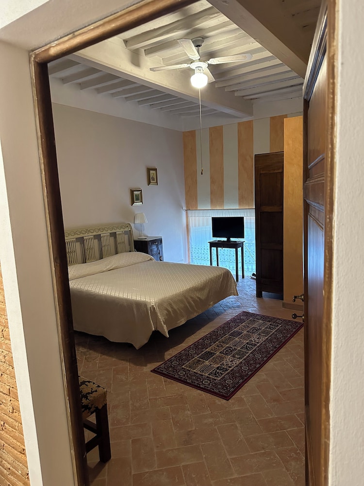 Basic Double or Twin Room photo 1
