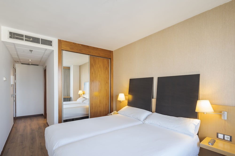 Twin Room (Cathedral View) photo 3