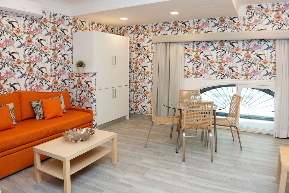 Comfort Studio, Multiple Beds