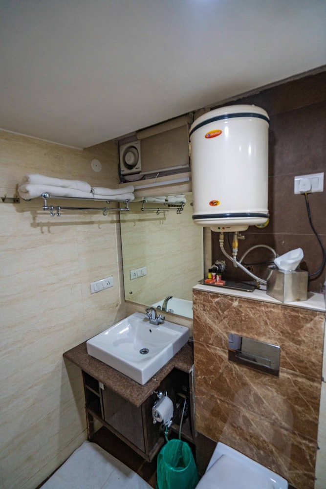 Deluxe Double Room, 1 Double Bed photo 2