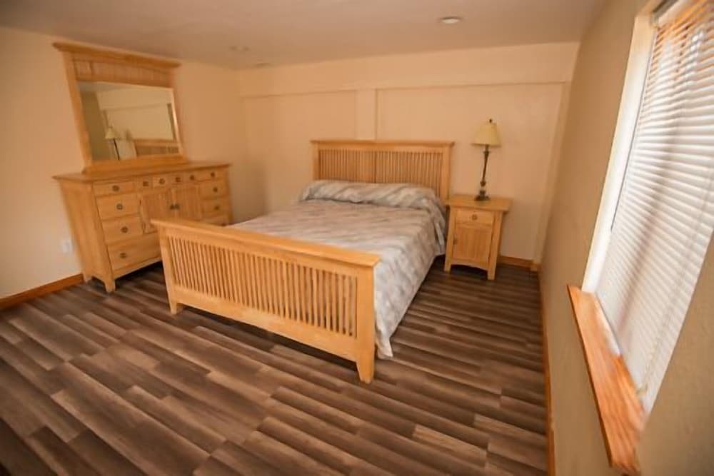 89 – Oceanfront 3 Story Cottage photo 3