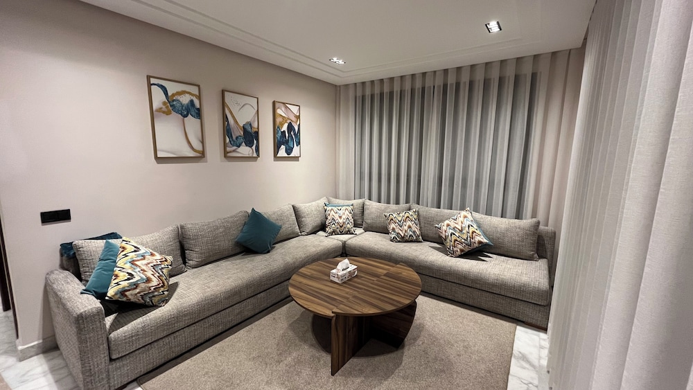 Family Apartment photo 1