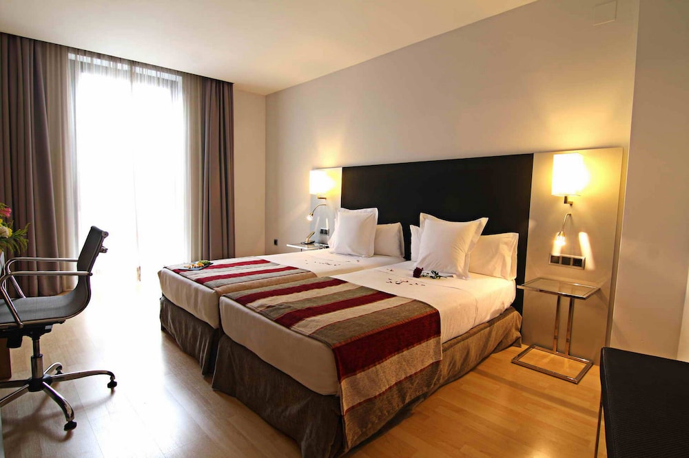Double Room - Photo 2