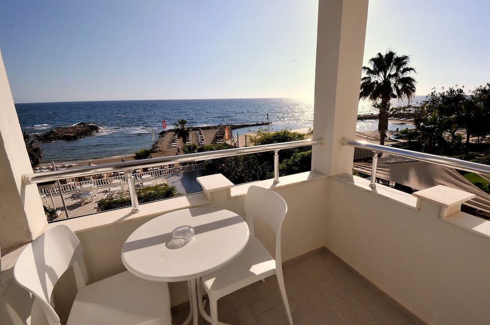 Standard Double or Twin Room, 1 Bedroom, Non Smoking, Sea View