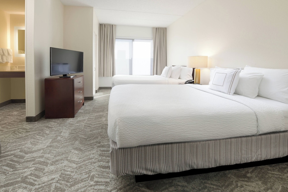 Suite, 2 Double Beds - Photo 1