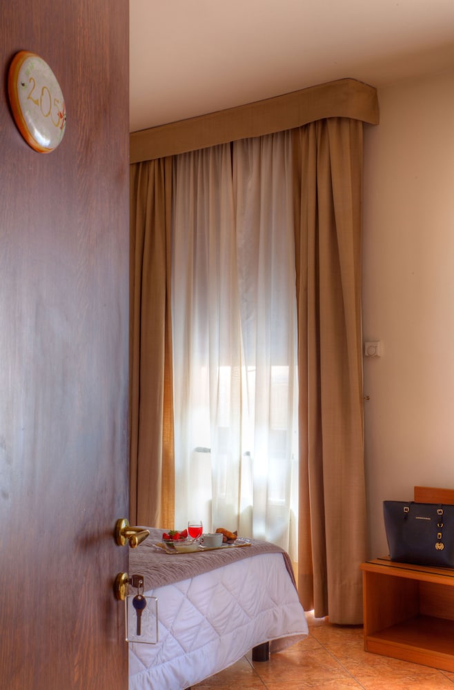 Double Room, 2 Twin Beds