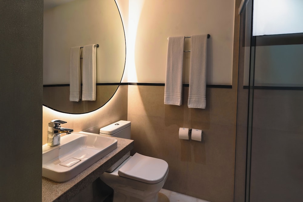 Superior Studio Suite - Photo 4