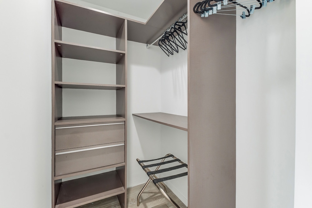 Apartment, 3 Bedrooms thumbnail 6