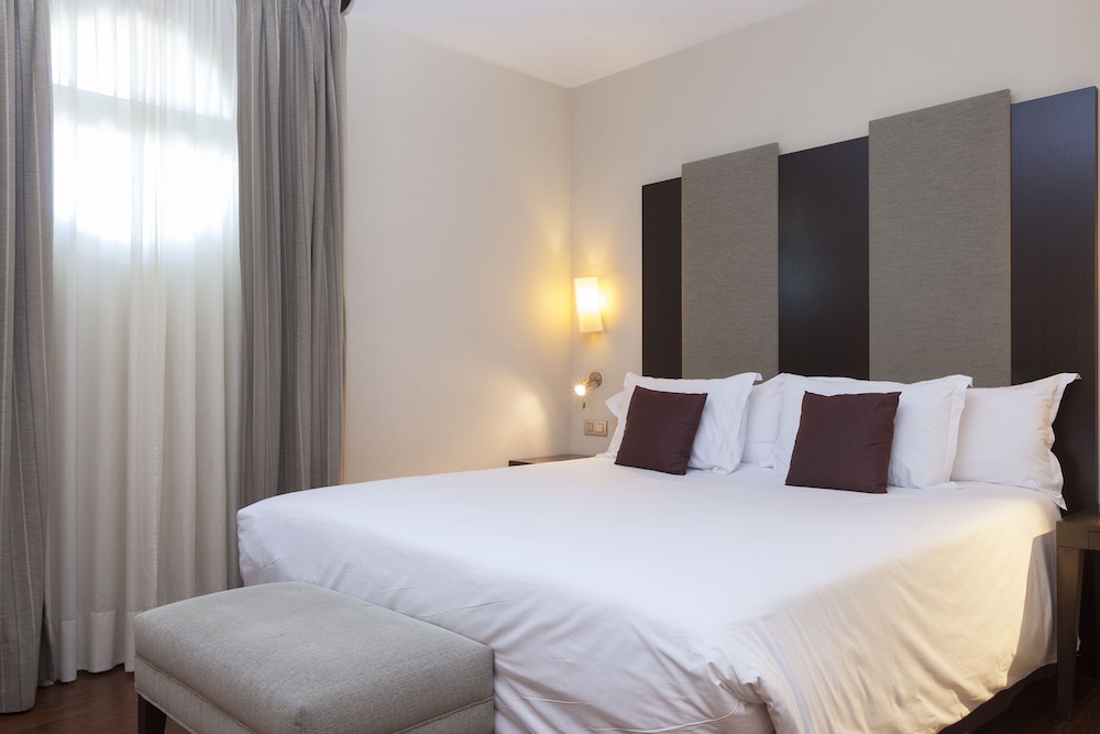 Superior Double Room - Photo 8