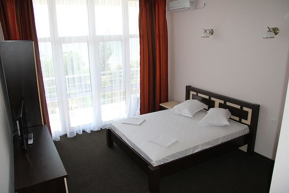 Standard Double or Twin Room, 1 Queen Bed, Sea View photo 3