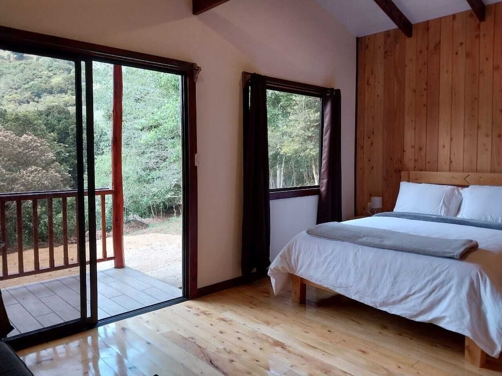 Deluxe Cabin photo 3