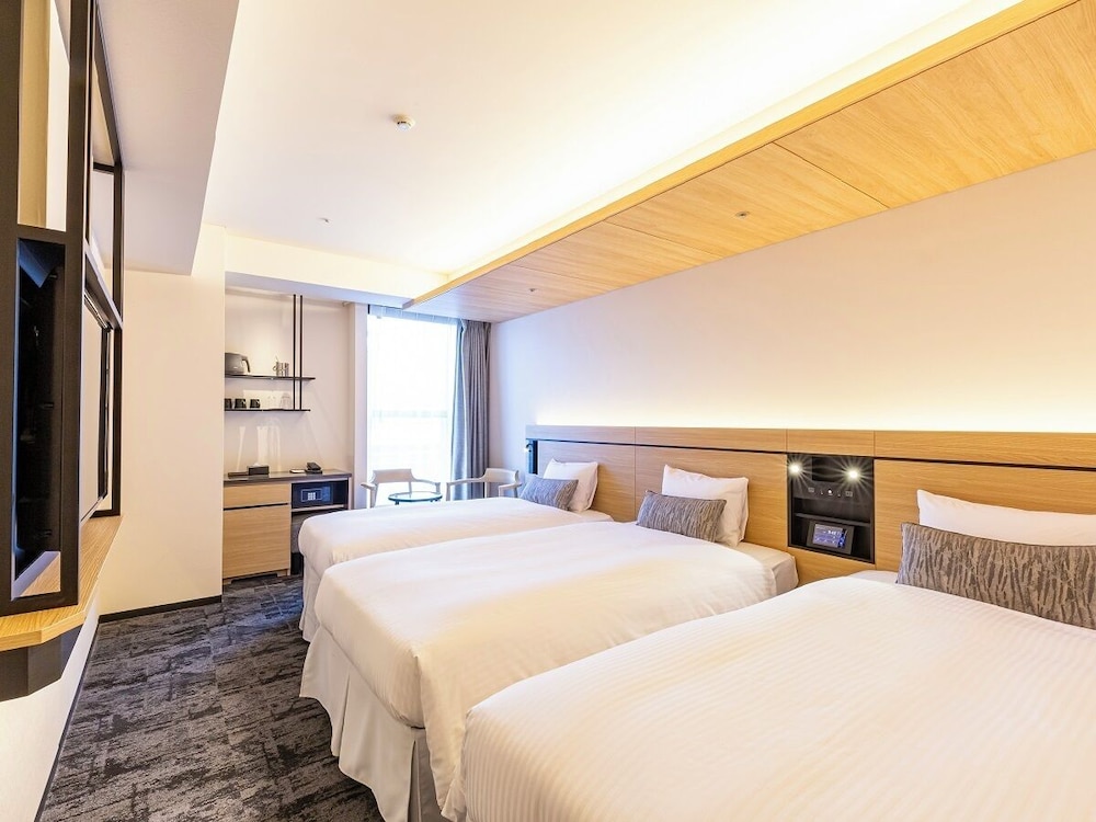 Standard Triple Room, Non Smoking - Photo 1
