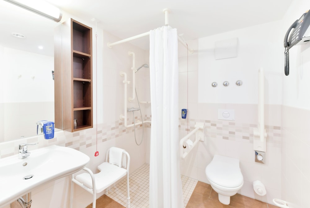 Standard Room, 1 Twin Bed (1st Floor) - Photo 3