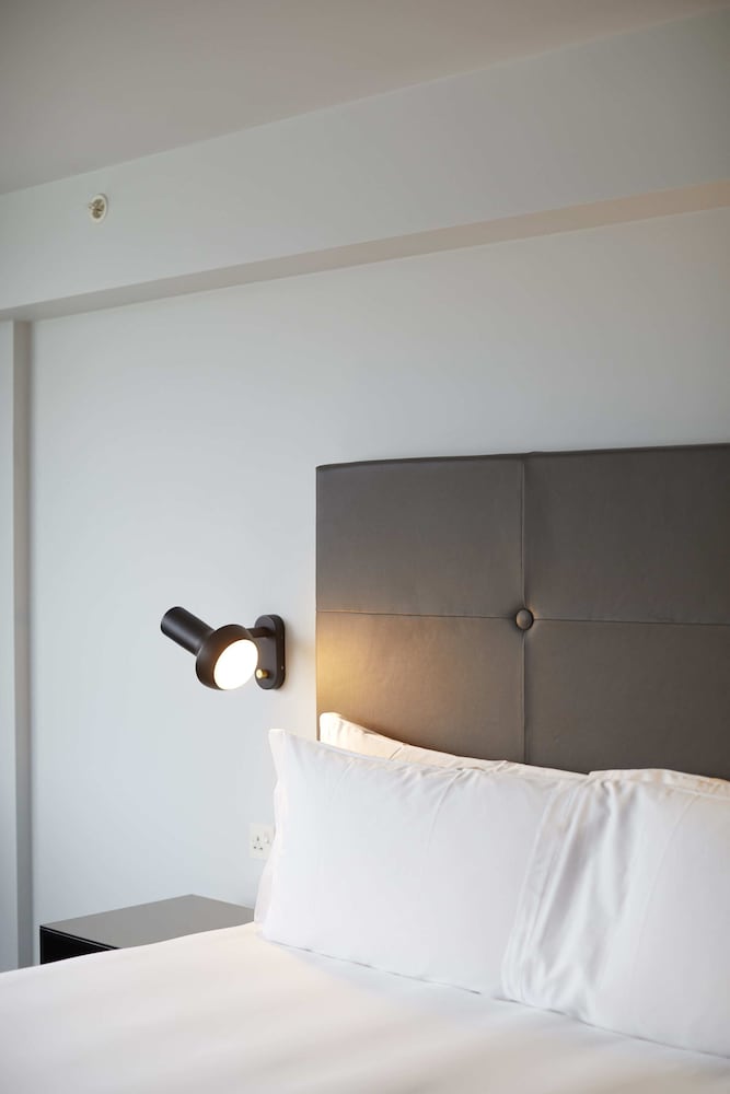 Superior Room, 1 Queen Bed, City View