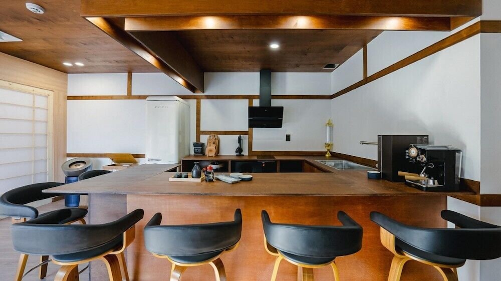 Room (Room B) - Photo 3