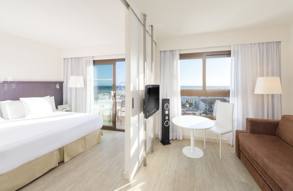 Suite (Puerto Marina Mediterranean View 2+2) photo 2