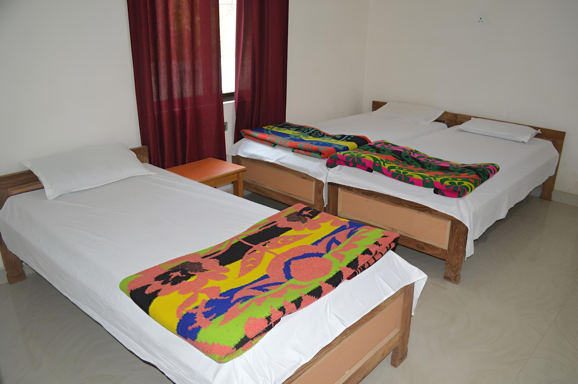 Basic Double or Twin Room, 2 Twin Beds, Non Smoking photo 1