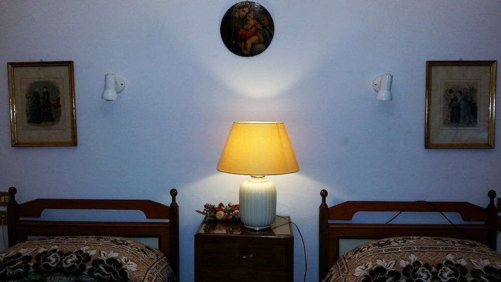 Twin Room, 2 Twin Beds - Photo 16