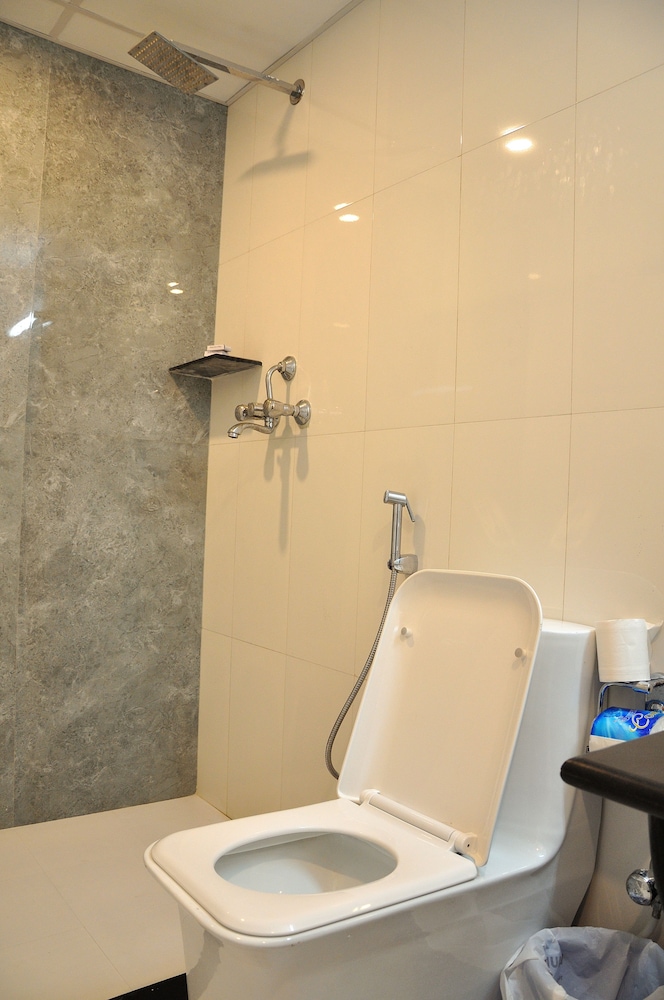 Deluxe Room - Photo 4