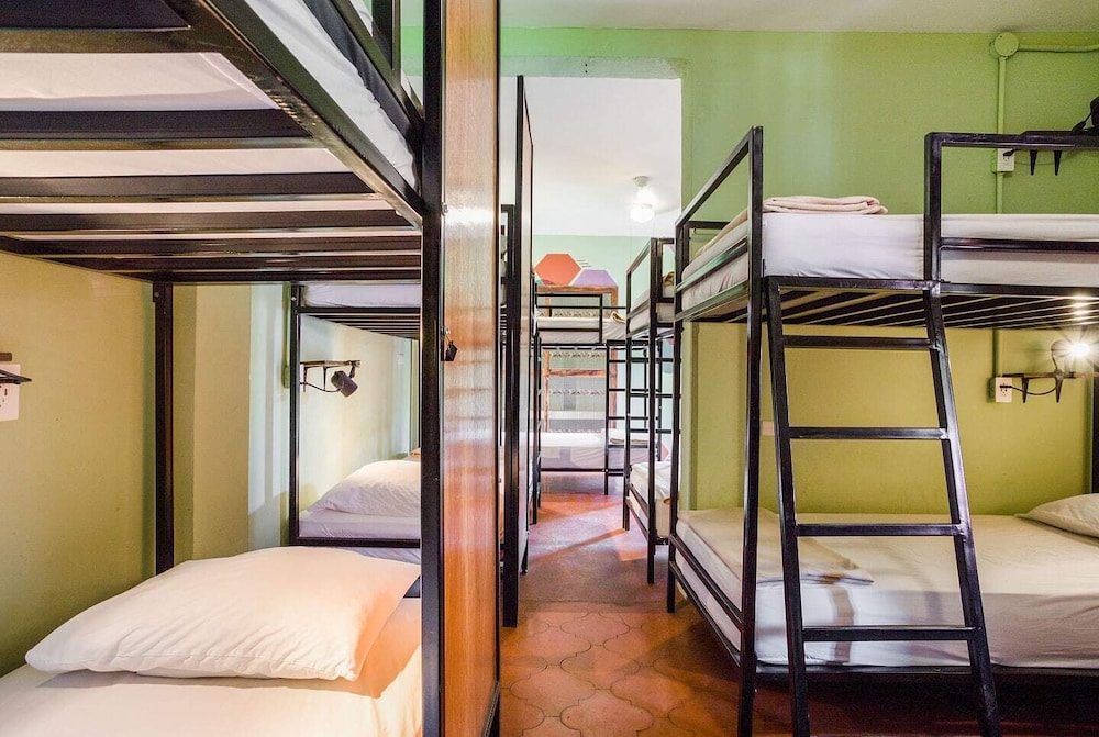 Bed in 6-Bed Dormitory Room photo 3