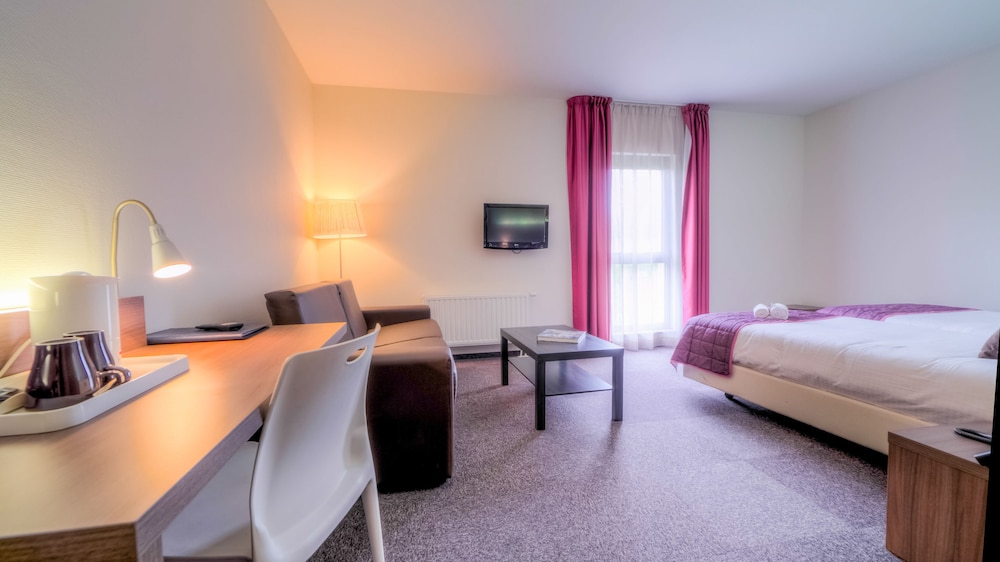 Quadruple Room, Accessible - Photo 1