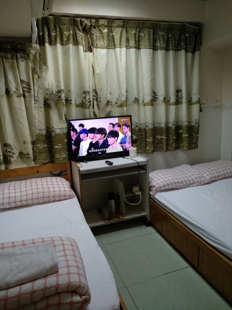 Family Triple Room, Multiple Beds, Non Smoking photo 3