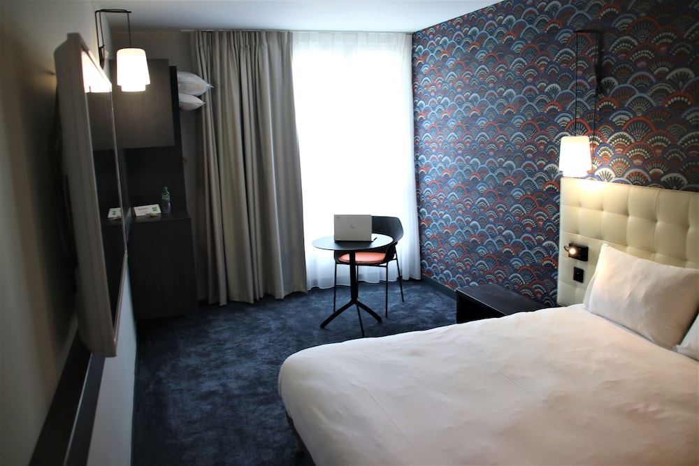 Standard Room, 2 Twin Beds - Photo 4