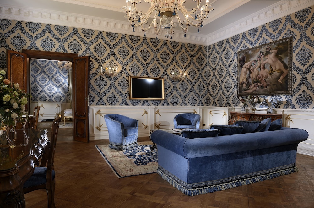 Suite, Canal View photo 1