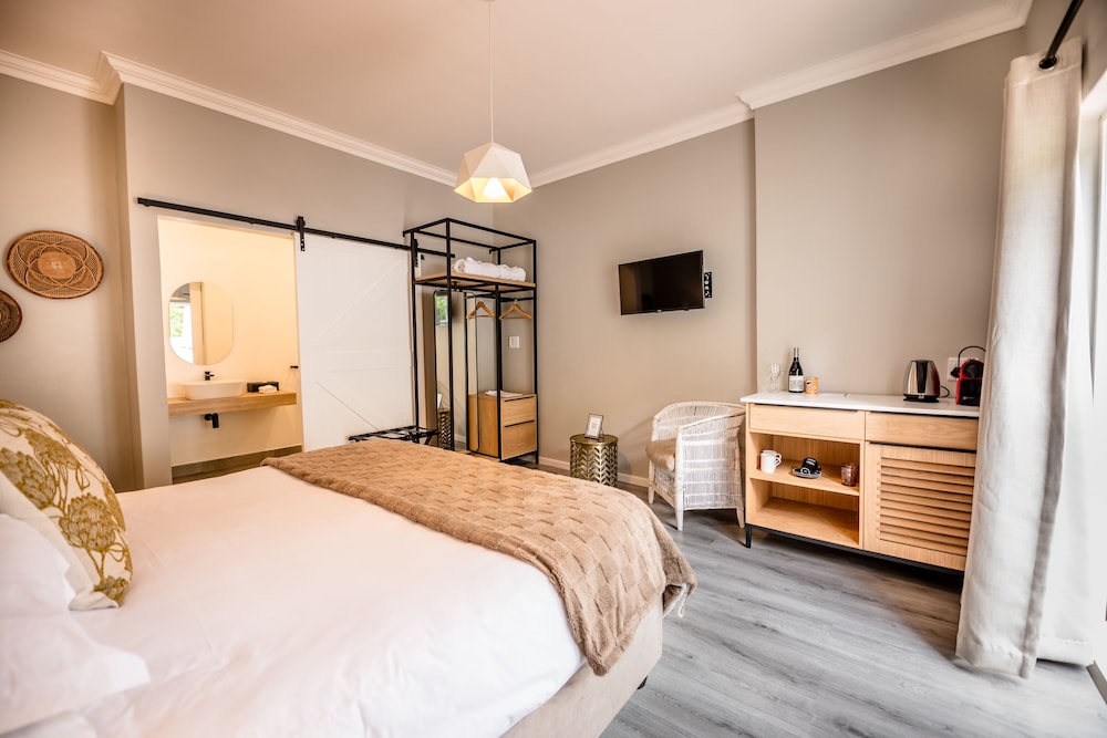 Double Room - Photo 2
