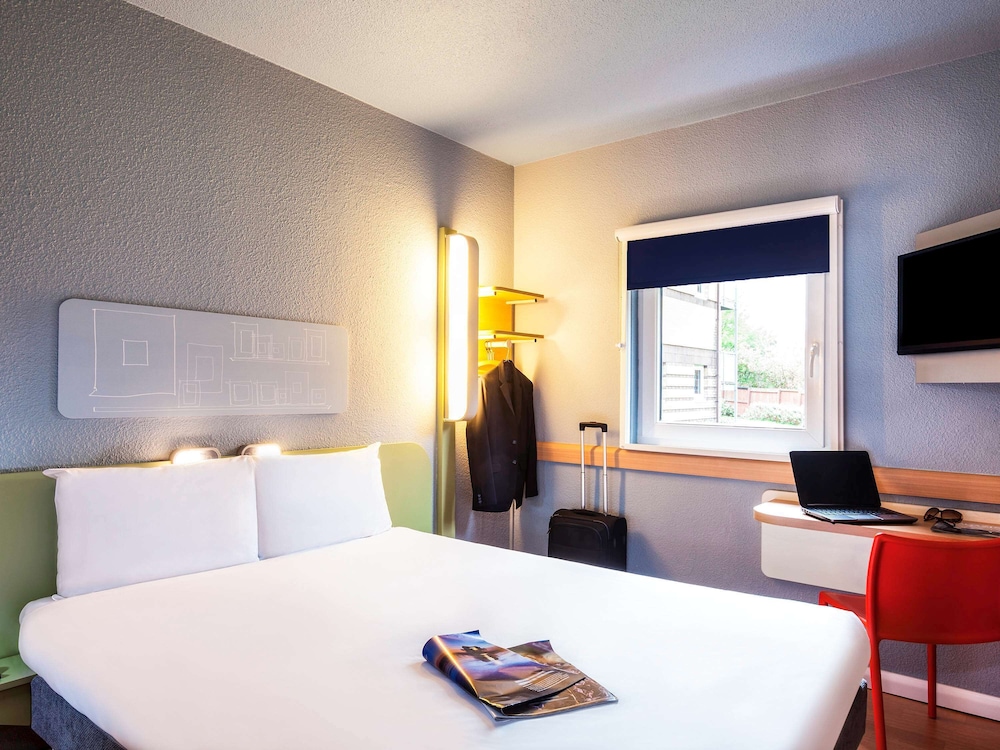Triple (Double bed and Single Bunk) photo 3