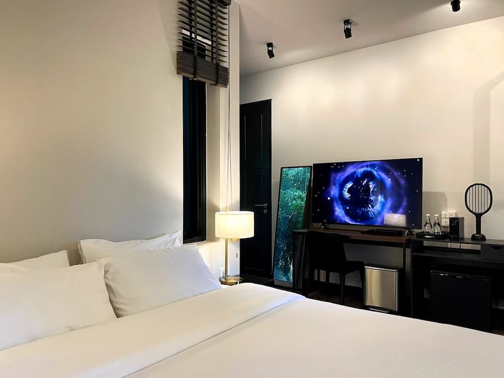 Standard Double Room, Garden View