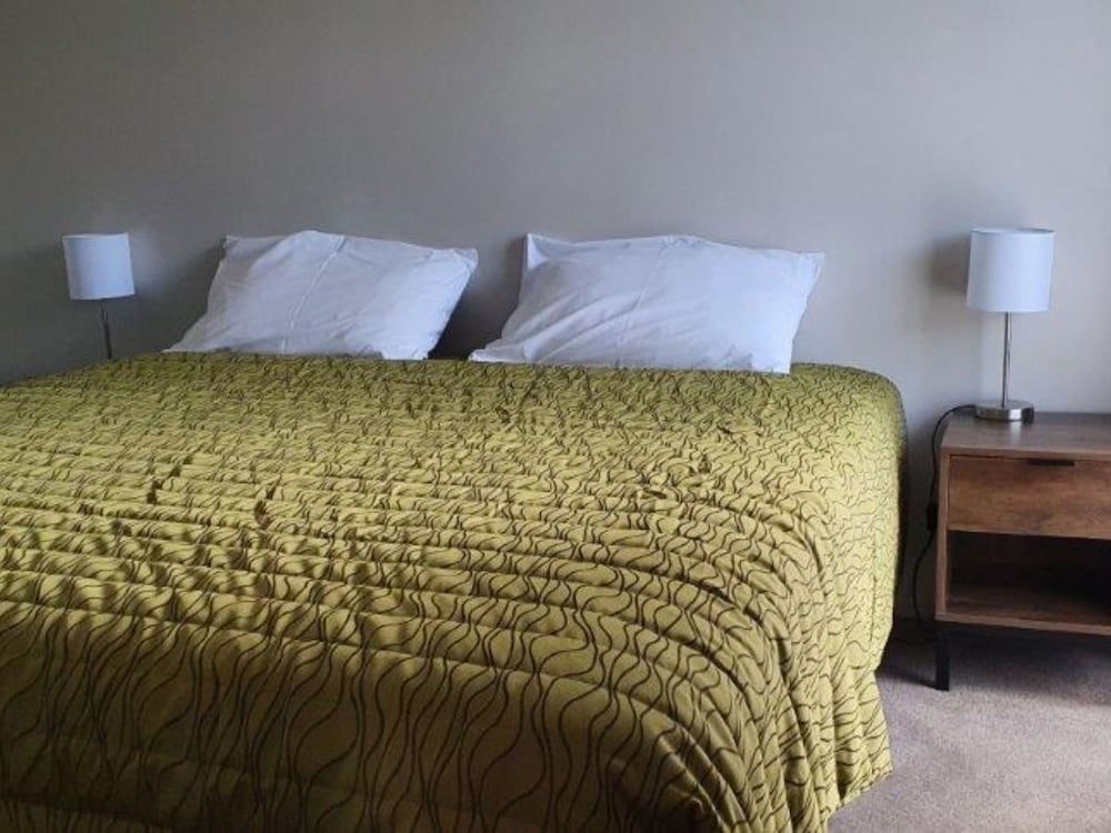 Two Bedroom Family Unit photo 3